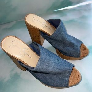 Jessica Simpson platform Heel